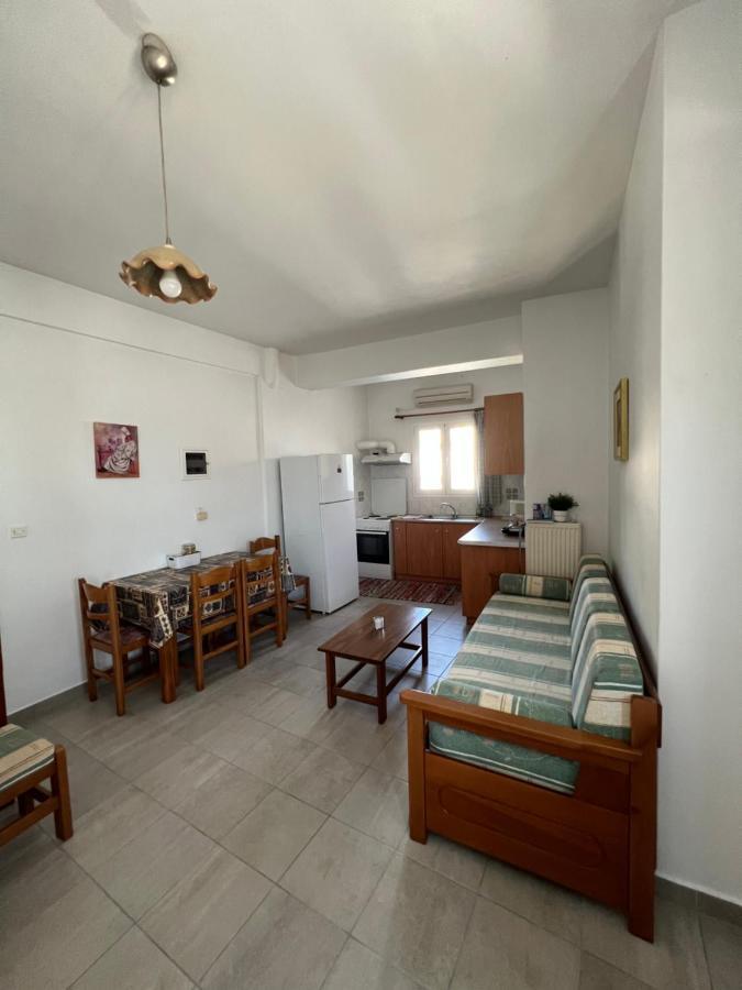 Athina Rooms Karvounades Exterior foto
