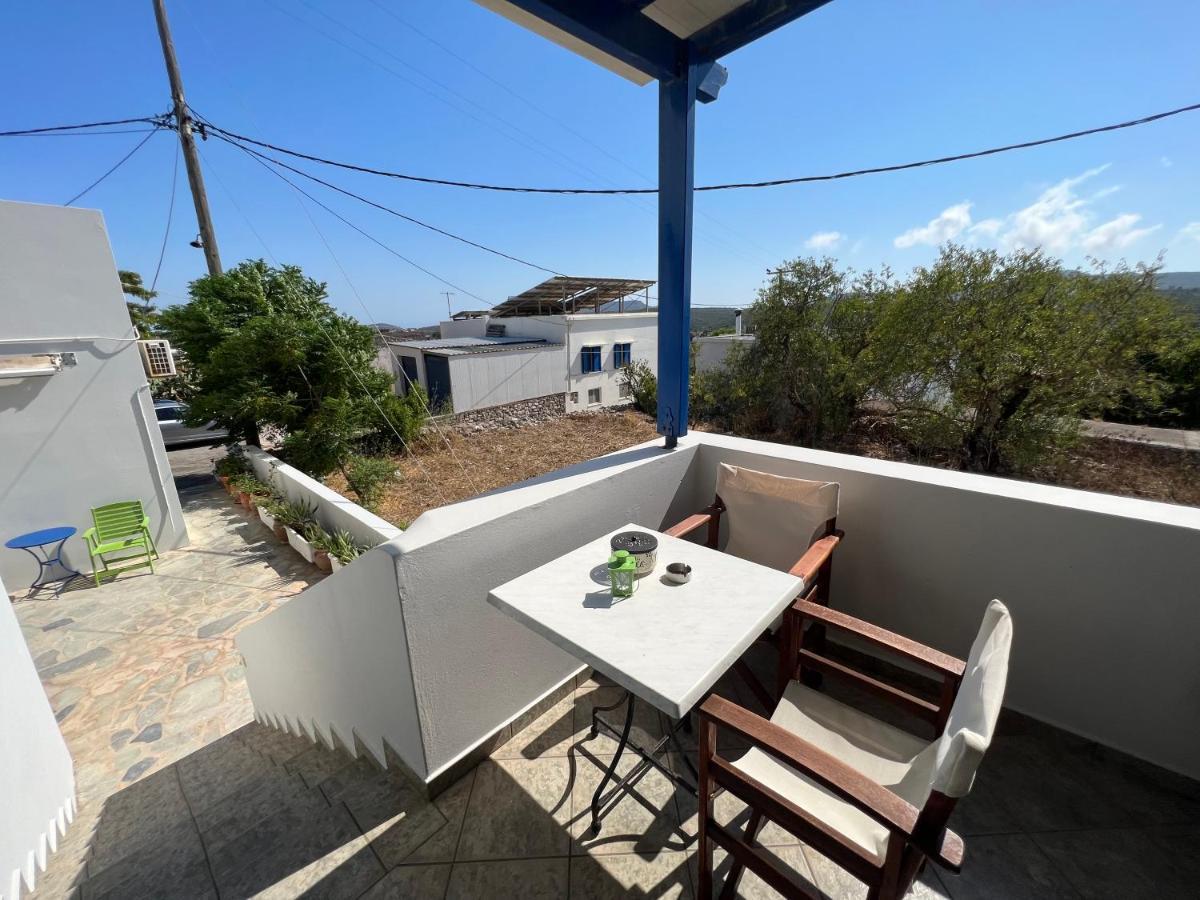 Athina Rooms Karvounades Exterior foto